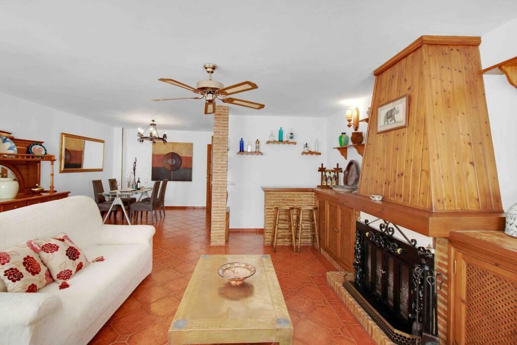 Duplex Tematico Andaluz Con Agradable Terraza - El Mirador De Benahavis 2 Benahavís Exterior foto